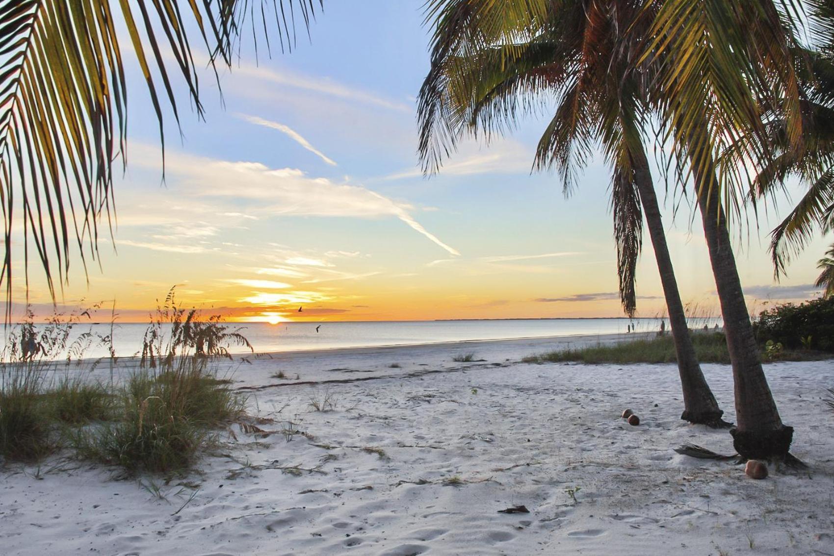 Beach Bungalow 1 By Sun Palace Vacations Fort Myers Beach Exterior foto